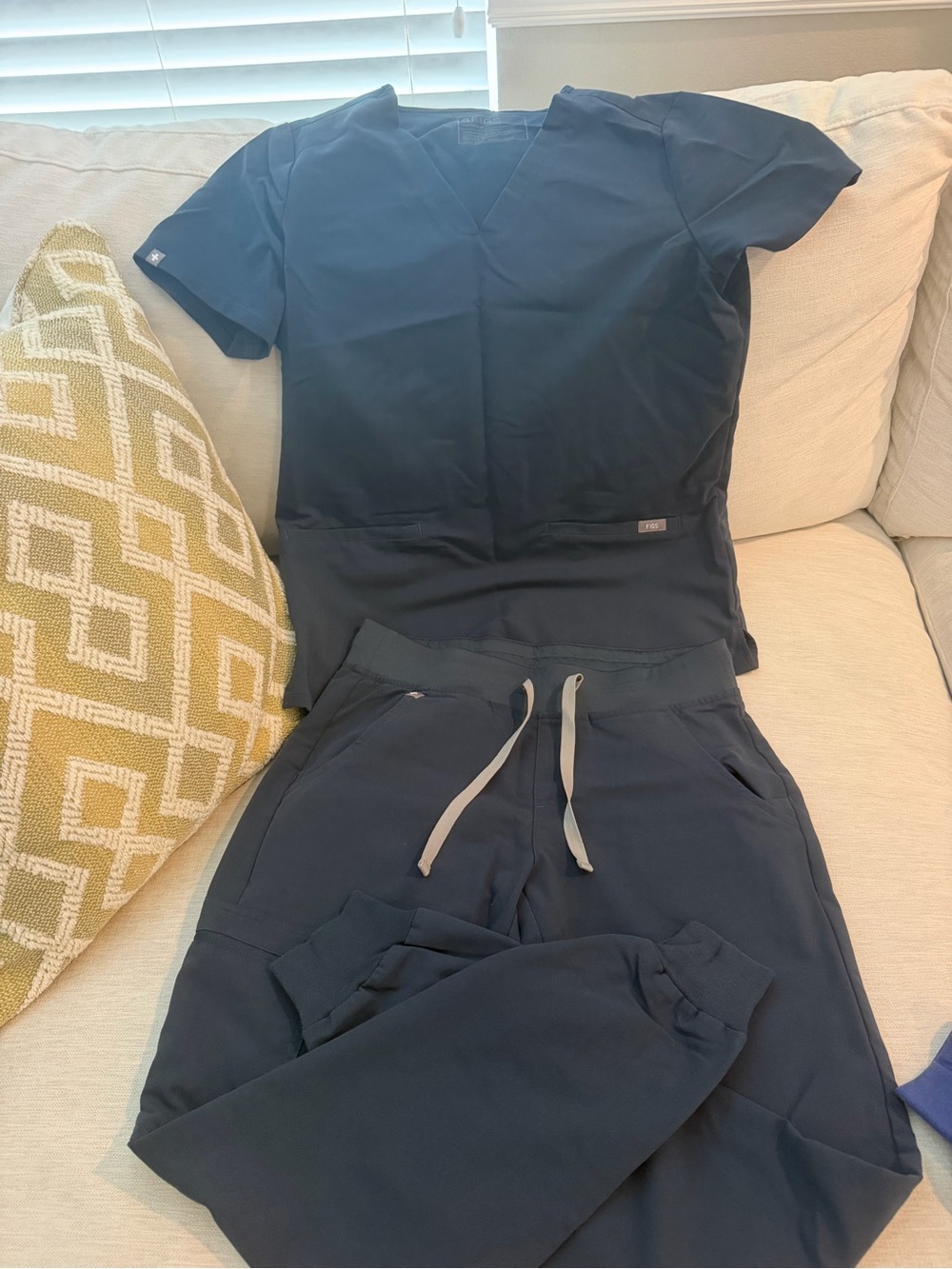 Figs Dark Grey Women's Scrub Top and Drawstring Jogger Pants